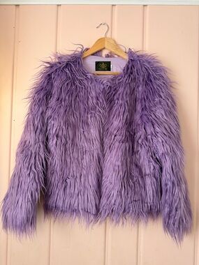 Women's Lavender Faux Fur Jacket szSmall